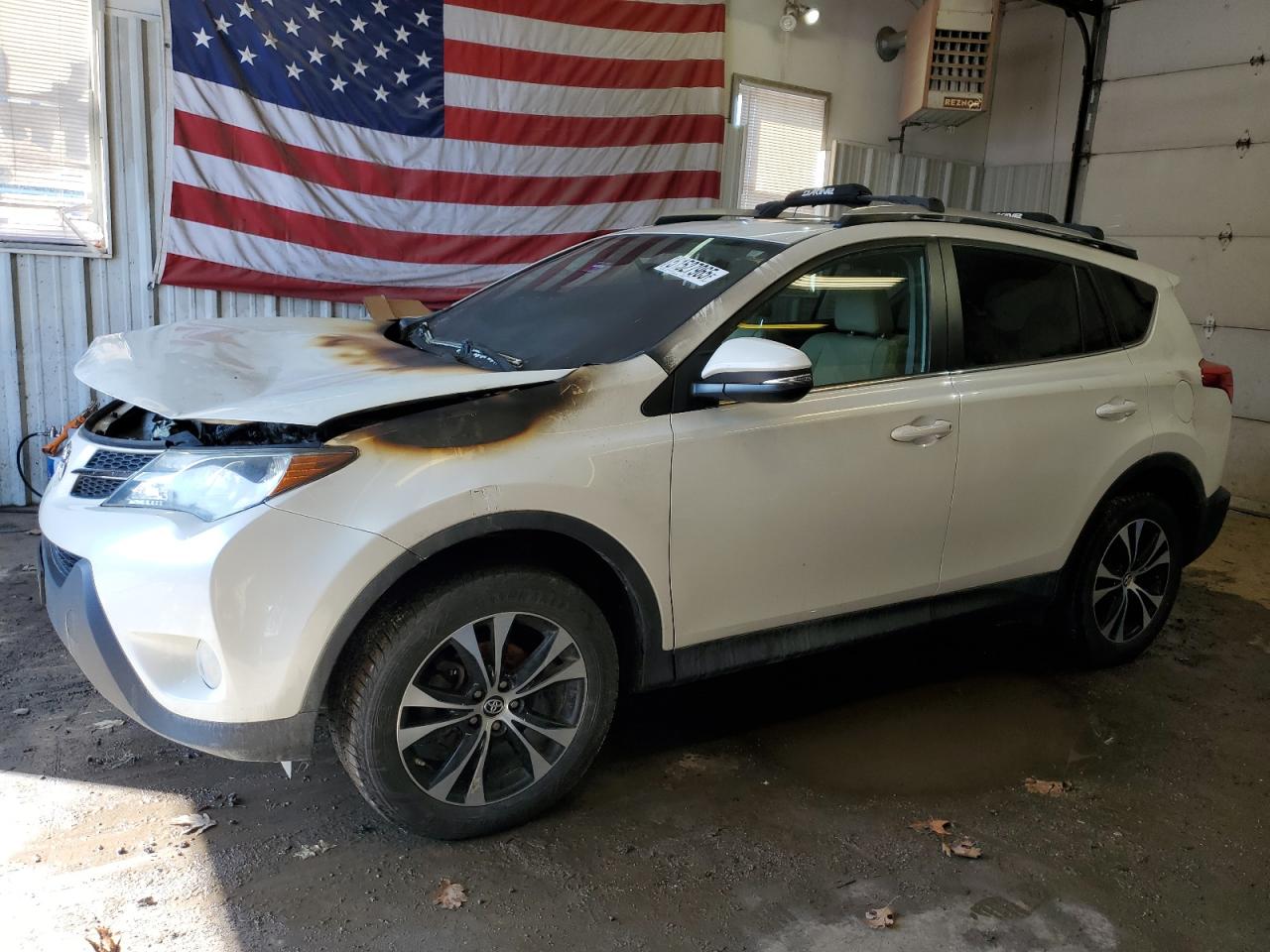 2015 Toyota Rav4 Limited იყიდება Lyman-ში, ME - Burn - Engine