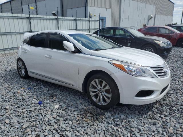 Sedans HYUNDAI AZERA 2013 Biały