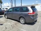 2014 Toyota Sienna  იყიდება Van Nuys-ში, CA - Front End