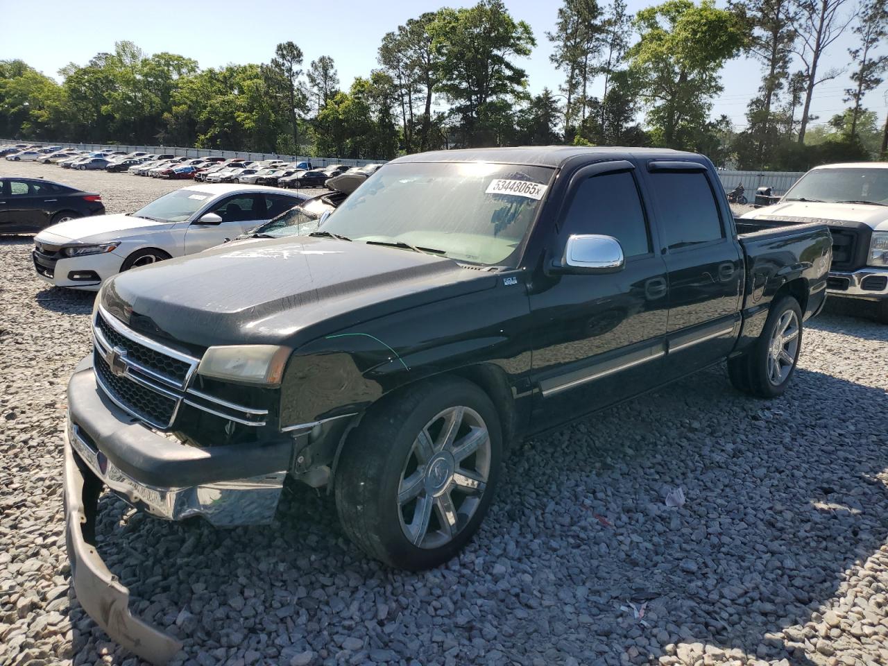 2007 Chevrolet Silverado C1500 Classic Crew Cab for Sale in Byron, GA - Front End