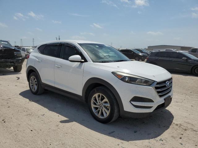  HYUNDAI TUCSON 2018 Белы