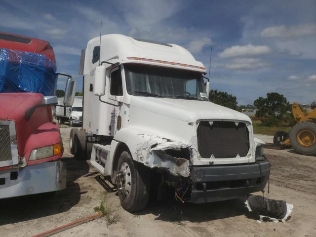 2000 Freightliner Conventional Flc120