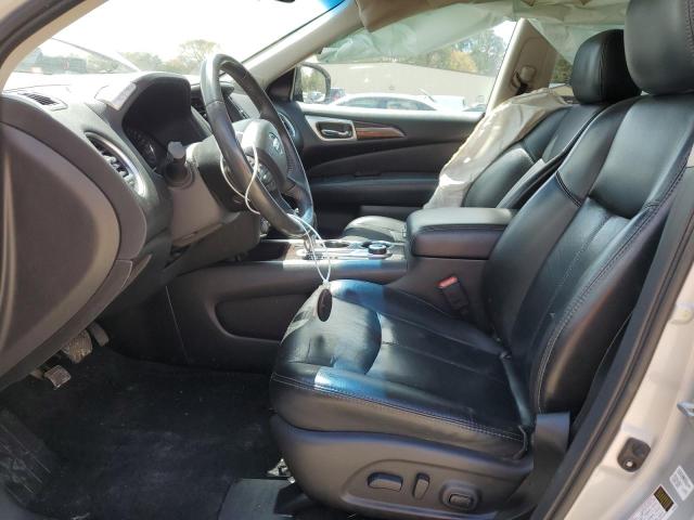 NISSAN PATHFINDER 2016 Серебристый