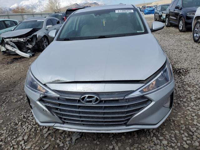  HYUNDAI ELANTRA 2019 Серебристый