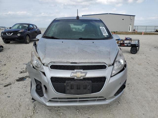  CHEVROLET SPARK 2015 Srebrny