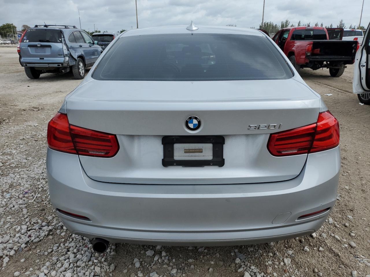 2017 BMW 320 I VIN: WBA8E1G59HNU14000 Lot: 52189165