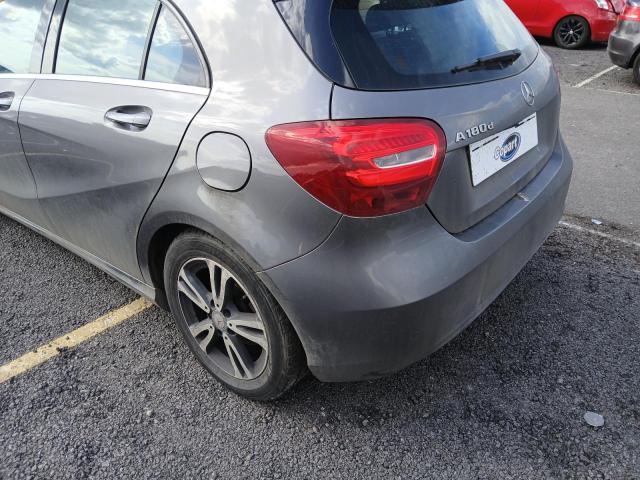 2016 MERCEDES BENZ A 180 D SE