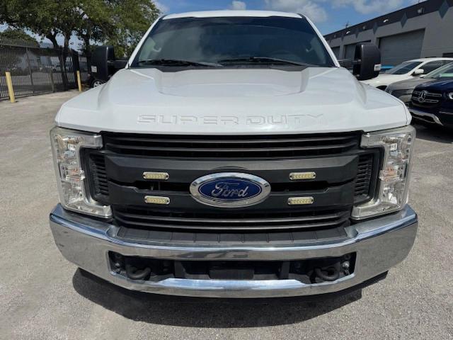  FORD F250 2019 Белый