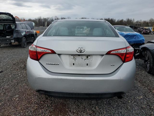 Sedans TOYOTA COROLLA 2014 Srebrny