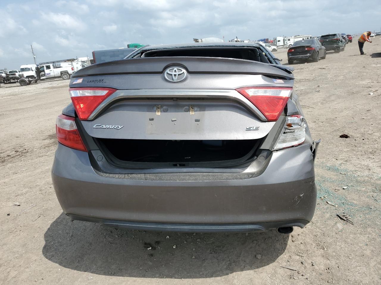 2017 Toyota Camry Le VIN: 4T1BF1FK1HU630972 Lot: 55058455