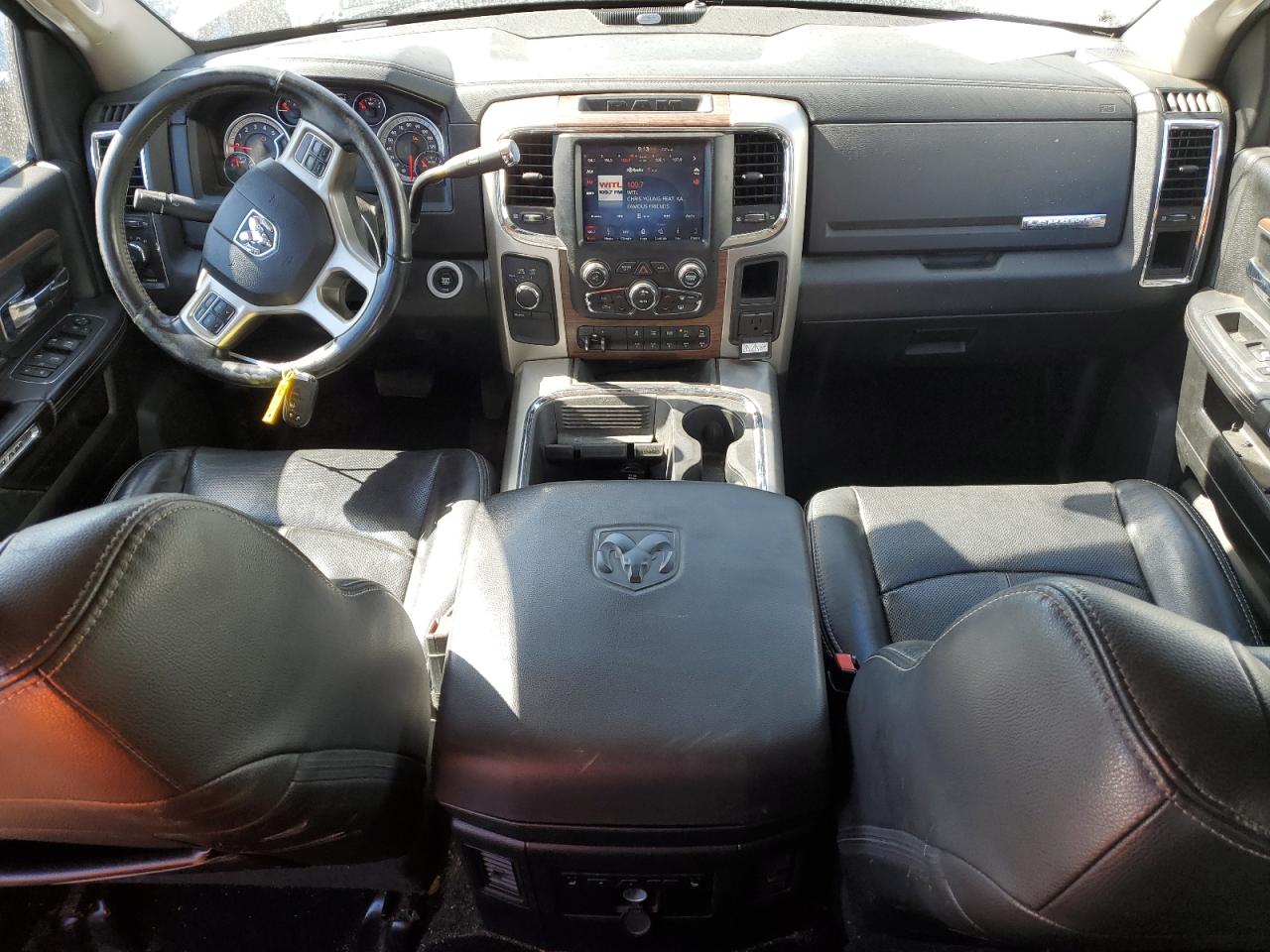 3C6UR5FL6JG173046 2018 Ram 2500 Laramie