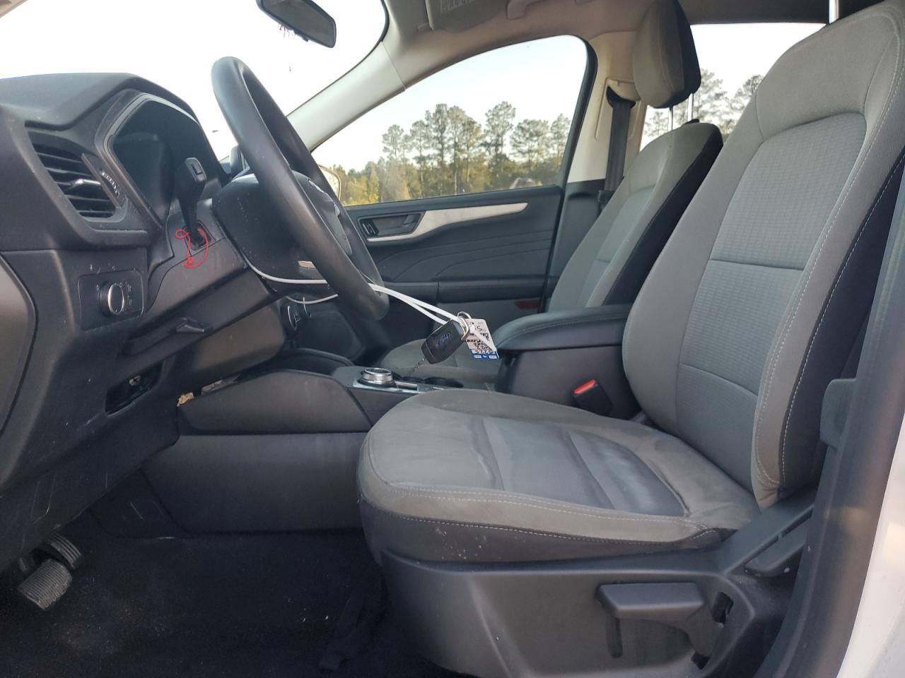 2022 Ford Escape S VIN: 1FMCU0F62NUB48093 Lot: 53029925