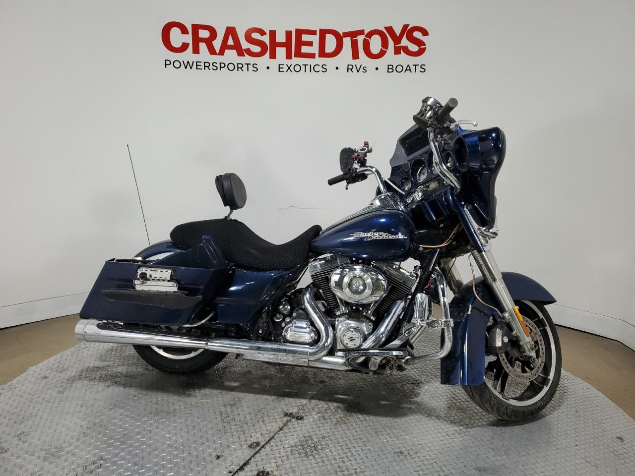2012 Harley-Davidson Flhx Street Glide for Sale in Dallas, TX - Side