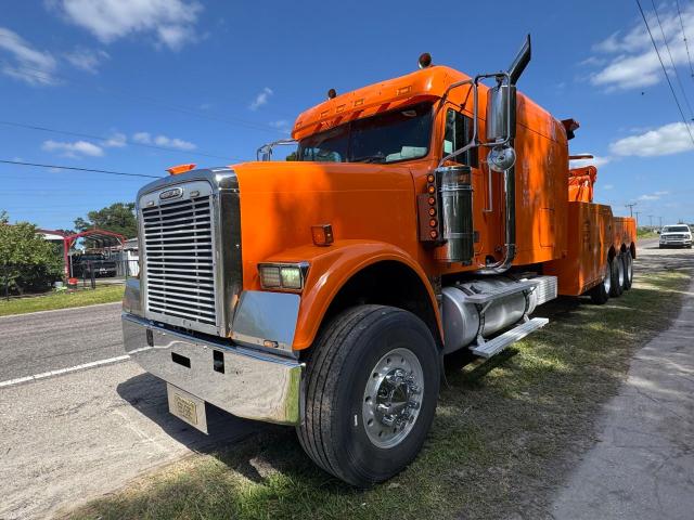 2004 FREIGHTLINER CONVENTIONAL CLASSIC 120