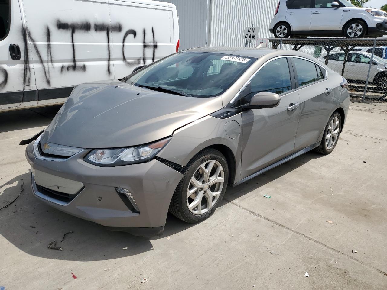 2017 Chevrolet Volt Premier იყიდება Sacramento-ში, CA - Front End