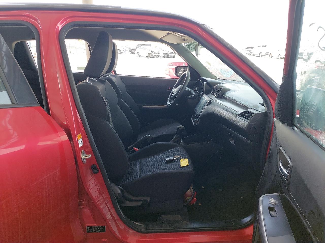 JS2ZC6C26P6400477 - 2023 Suzuki Swift - #52663325