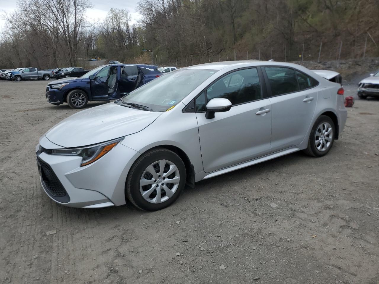 2020 Toyota Corolla Le for Sale in Marlboro, NY - Rear End