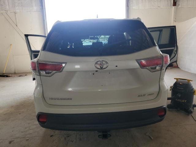 Parquets TOYOTA HIGHLANDER 2015 Biały