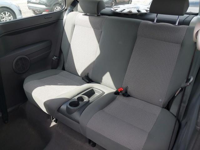 2011 VOLKSWAGEN FOX