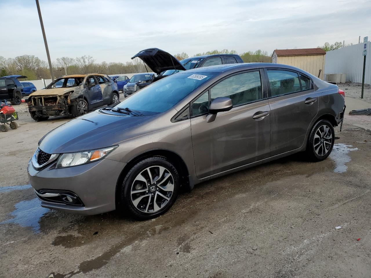 Louisville, KY에서 판매 중인 2013 Honda Civic Exl - Rear End