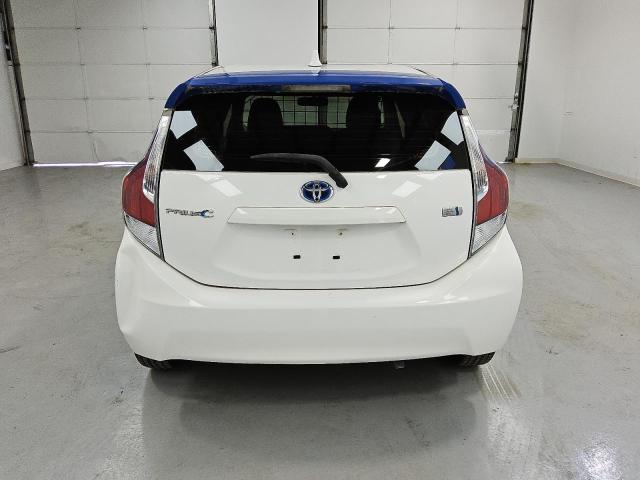  TOYOTA PRIUS 2016 Белы