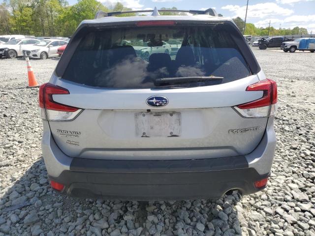  SUBARU FORESTER 2021 Srebrny