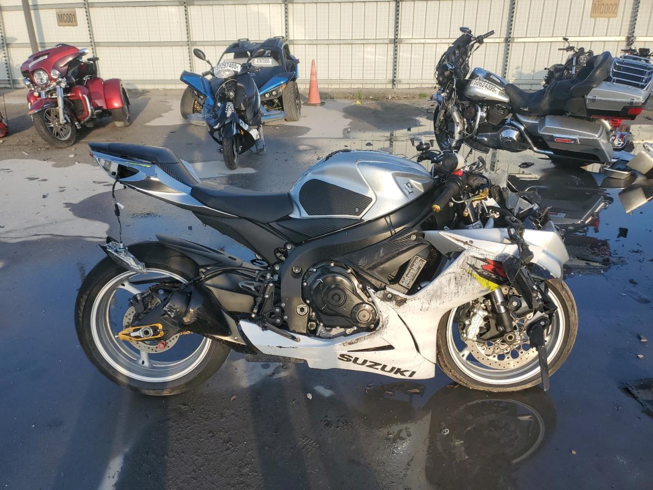 2018 Suzuki Gsx-R600 for Sale in Apopka, FL - All Over