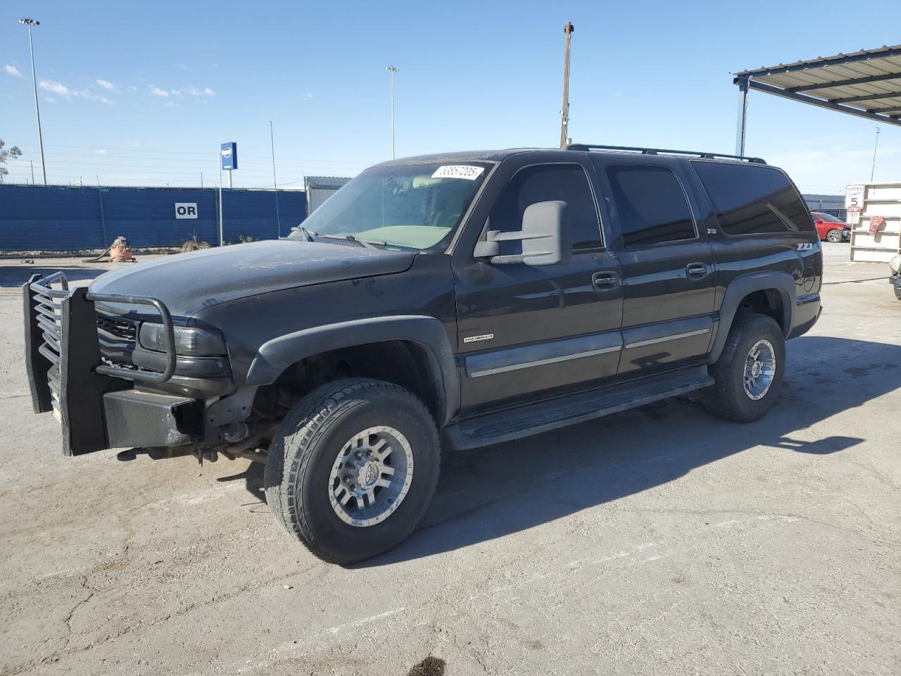 2003 Chevrolet Suburban K2500 na sprzedaż w Anthony, TX - Minor Dent/Scratches