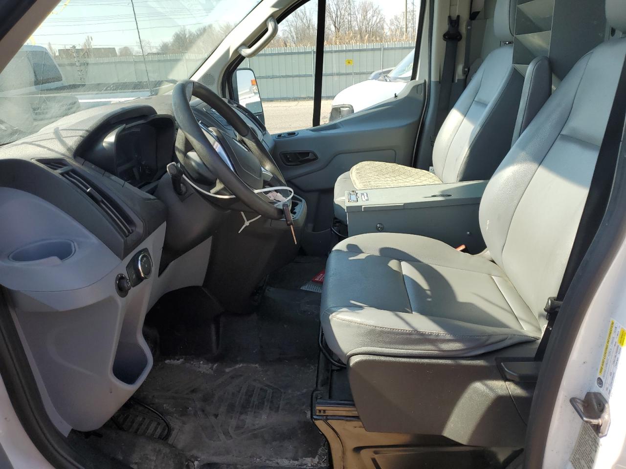2018 Ford Transit T-250 VIN: 1FTYR1YM2JKB16232 Lot: 52901285