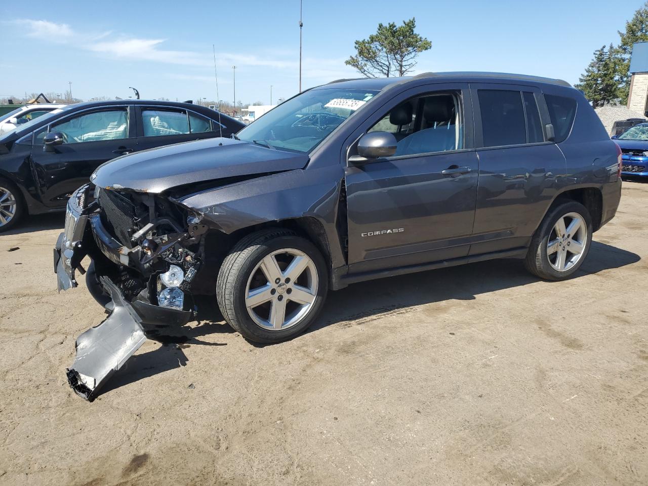 2014 Jeep Compass Latitude for Sale in Woodhaven, MI - Front End