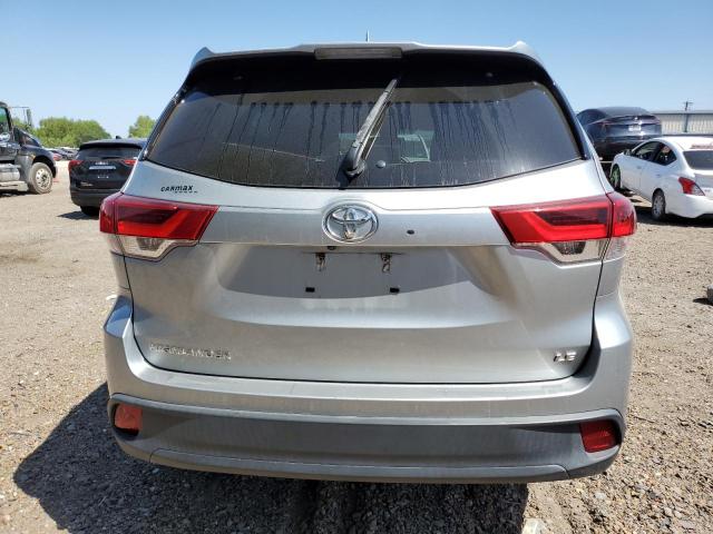  TOYOTA HIGHLANDER 2018 Сріблястий