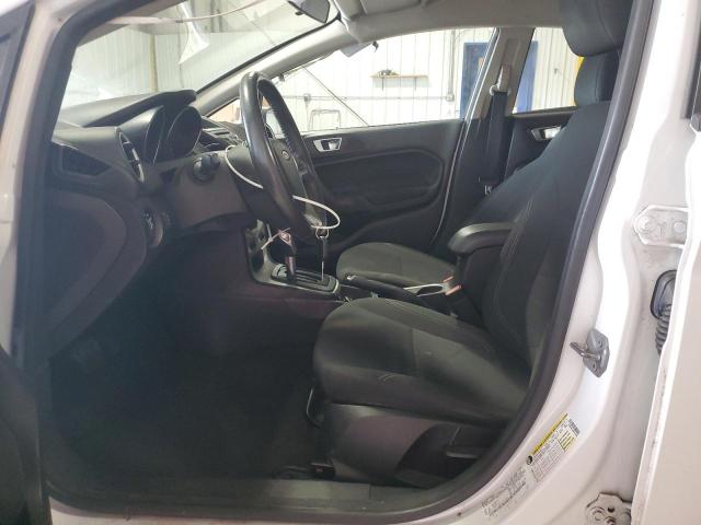  FORD FIESTA 2016 Белый