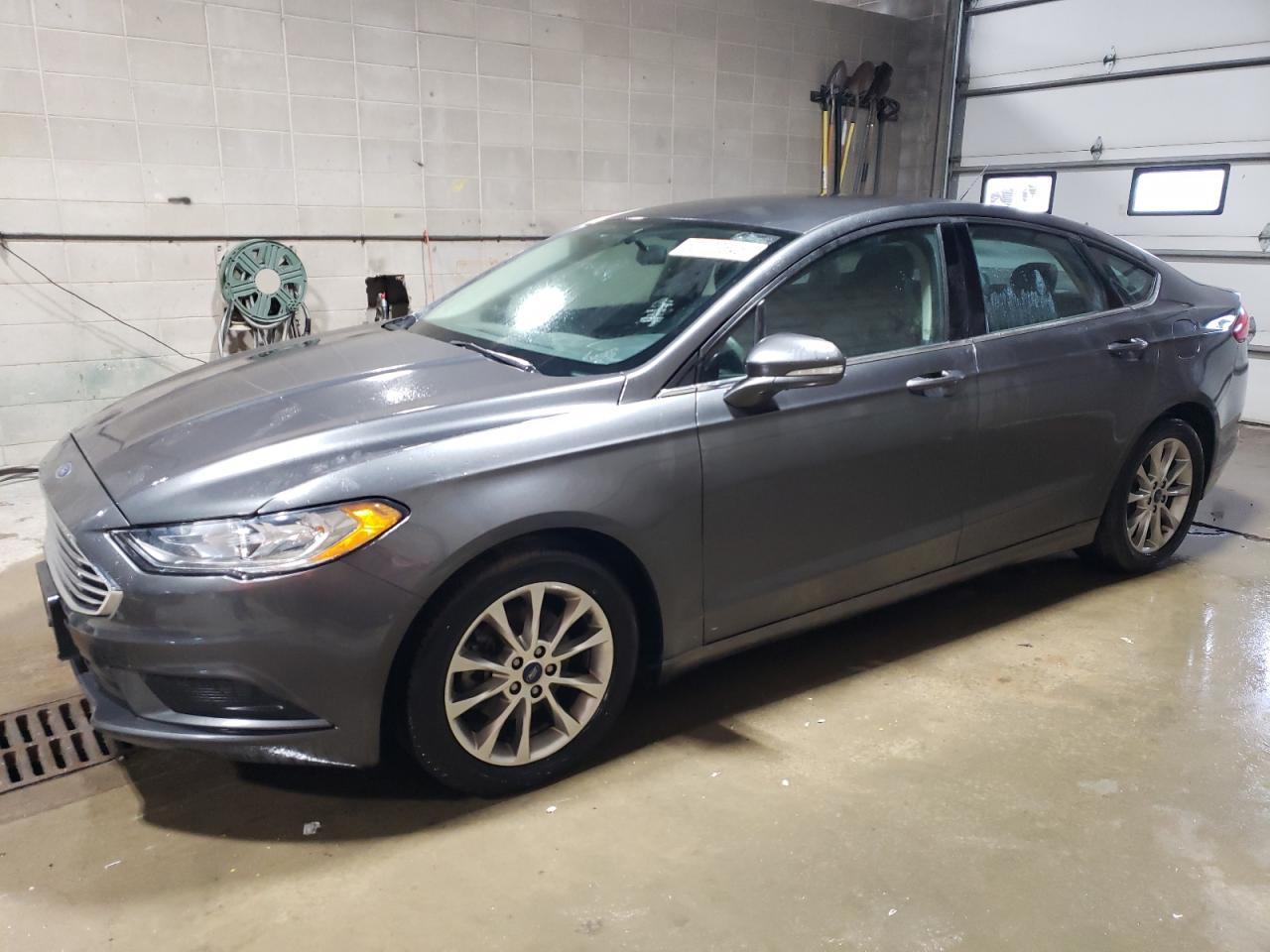2017 Ford Fusion Se for Sale in Blaine, MN - Minor Dent/Scratches