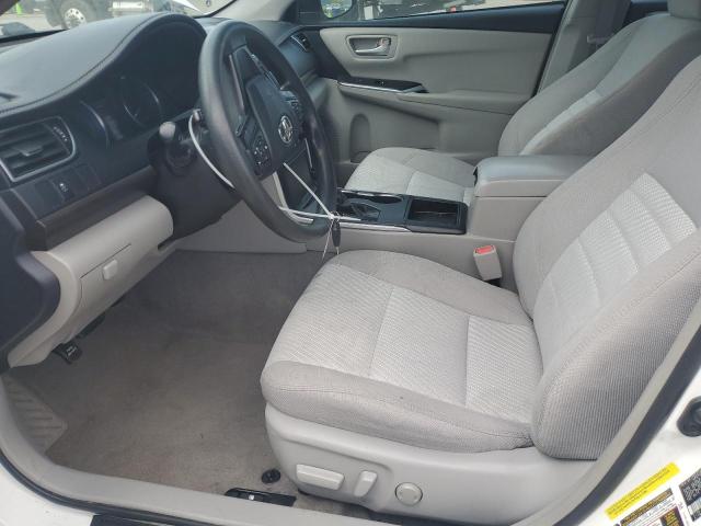 Sedans TOYOTA CAMRY 2017 Biały