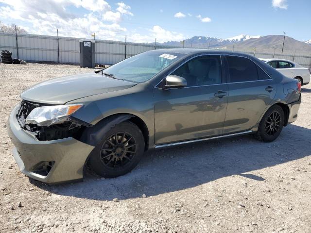  TOYOTA CAMRY 2012 Зеленый