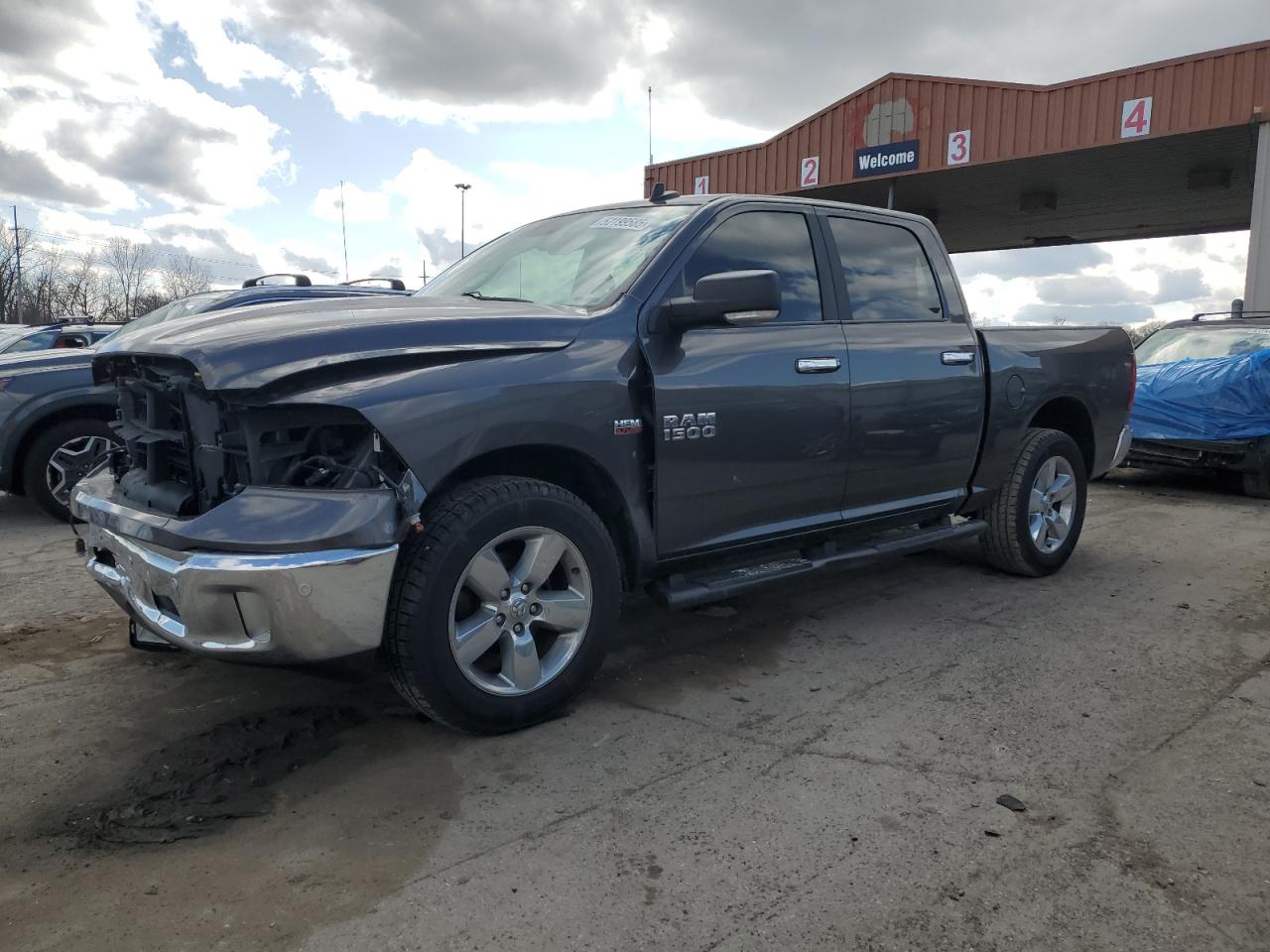 2017 Ram 1500 Slt продається в Fort Wayne, IN - Front End