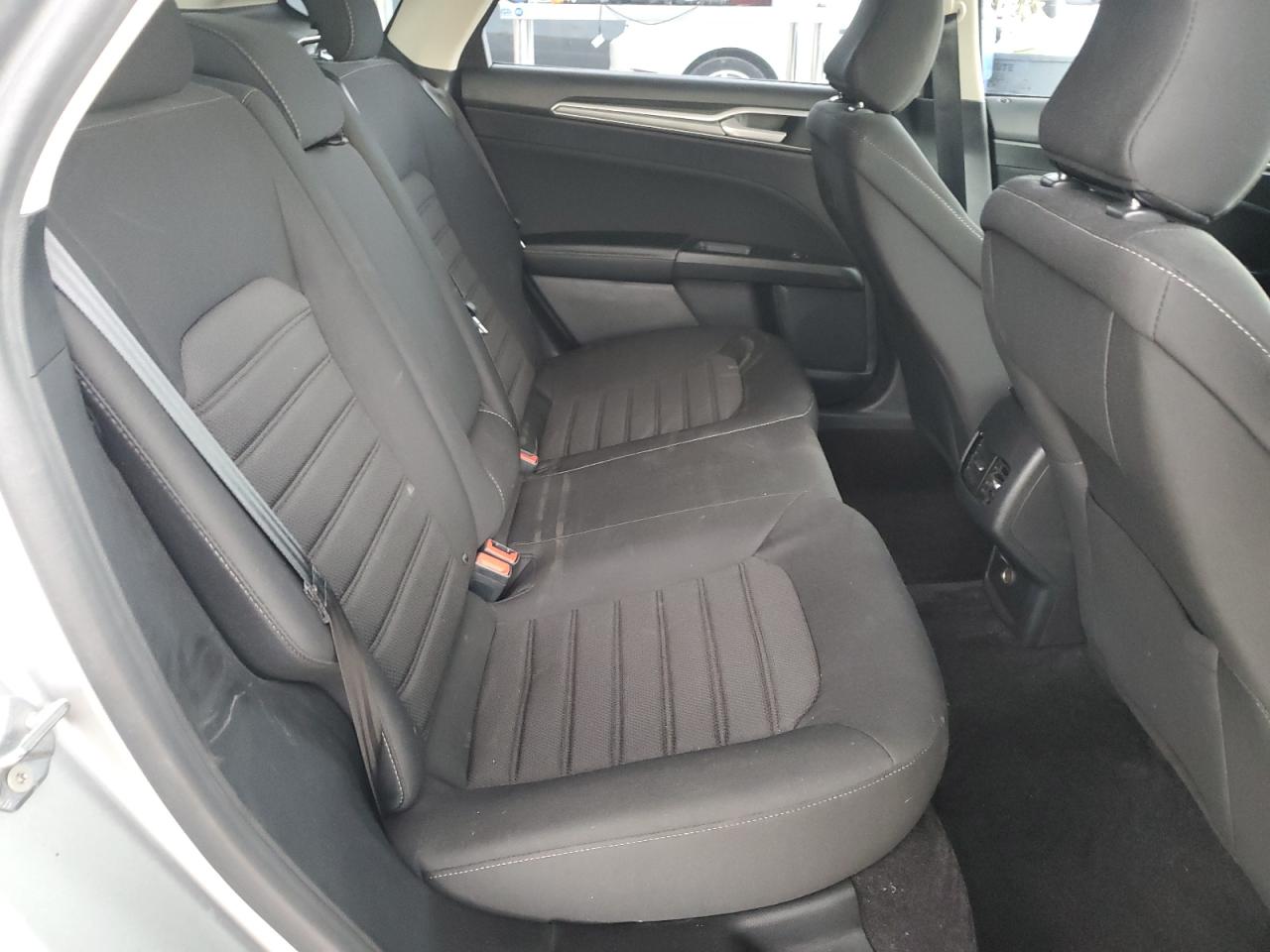 2020 Ford Fusion Se VIN: 3FA6P0LU1LR119061 Lot: 54038725