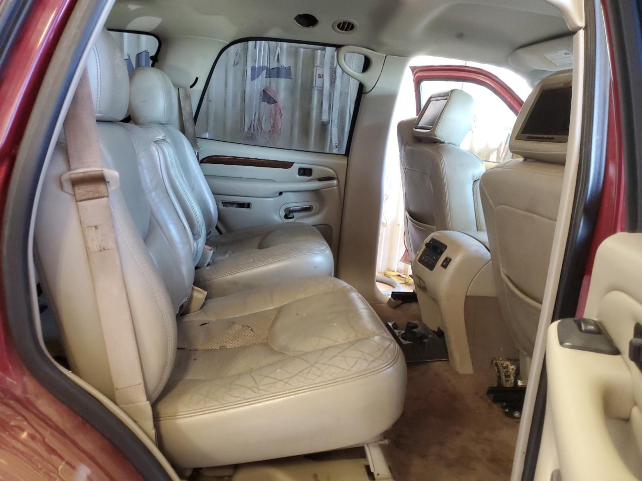 2004 Cadillac Escalade Luxury VIN: 1GYEK63N24R123871 Lot: 52559245