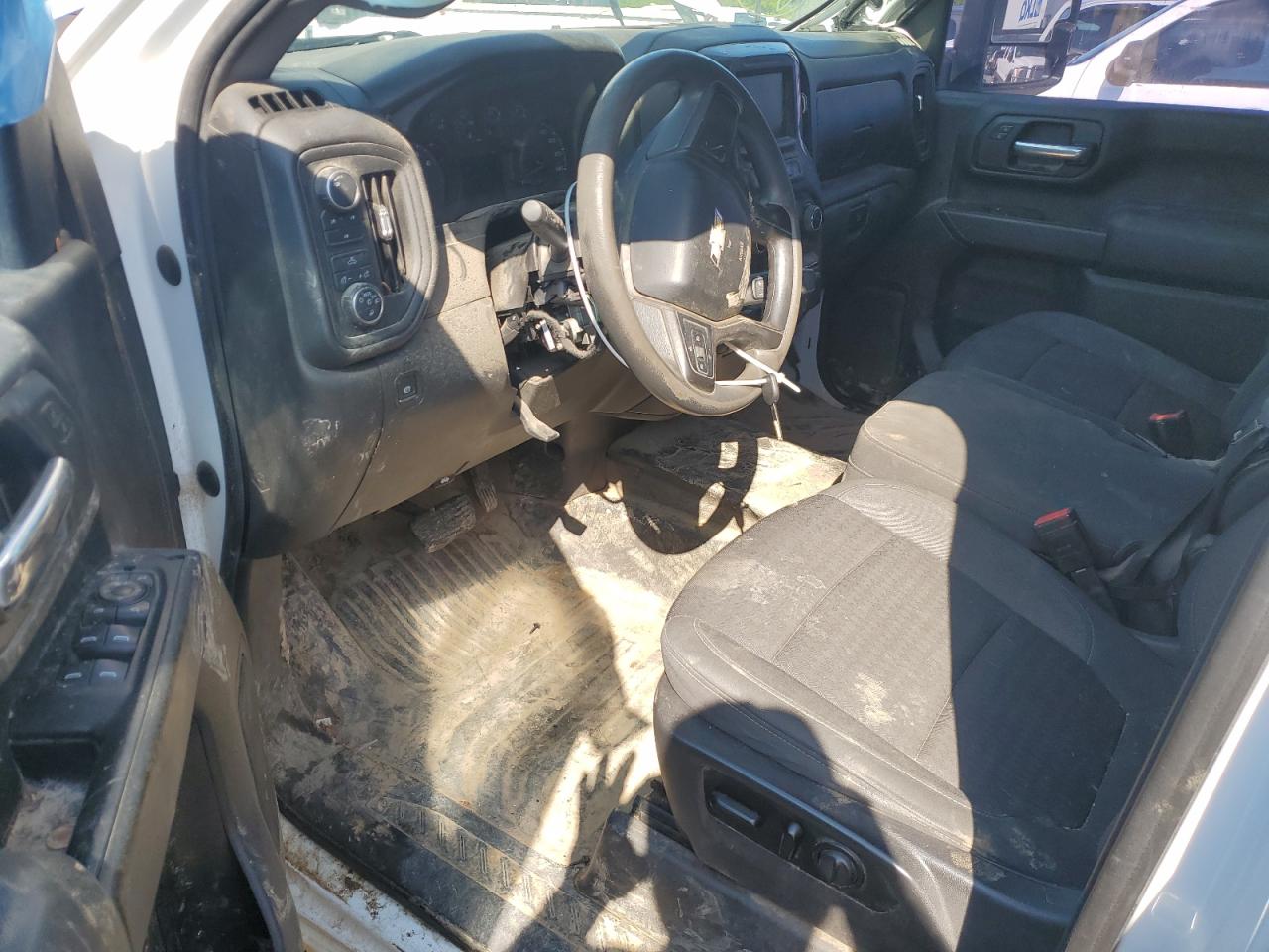 2021 Chevrolet Silverado - Image 8