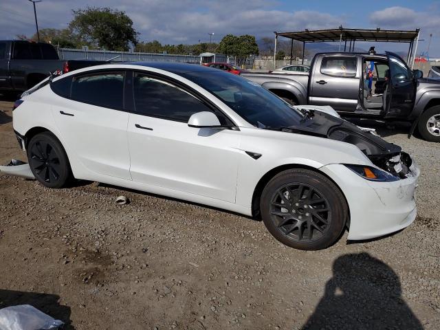  TESLA MODEL 3 2024 Белый