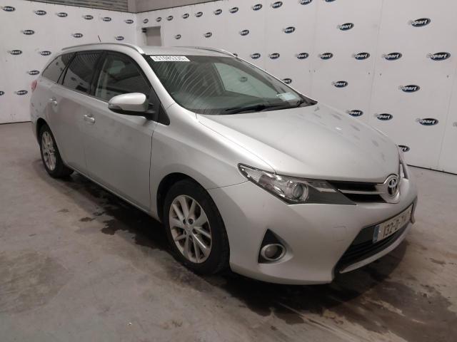 2013 TOYOTA AURIS