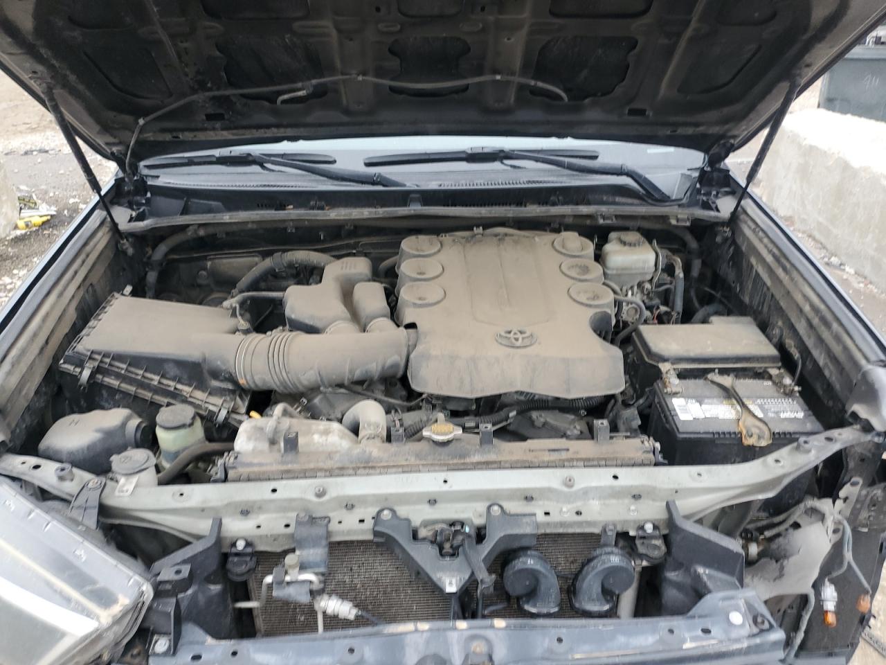 2014 Toyota 4Runner Sr5 VIN: JTEBU5JRXE5189477 Lot: 51752805