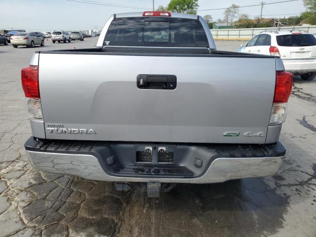  TOYOTA TUNDRA 2012 Серебристый