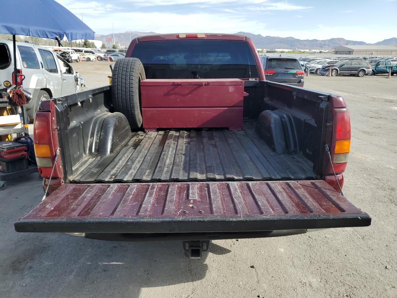 2001 GMC New Sierra C1500 VIN: 2GTEC19T411119384 Lot: 53187165