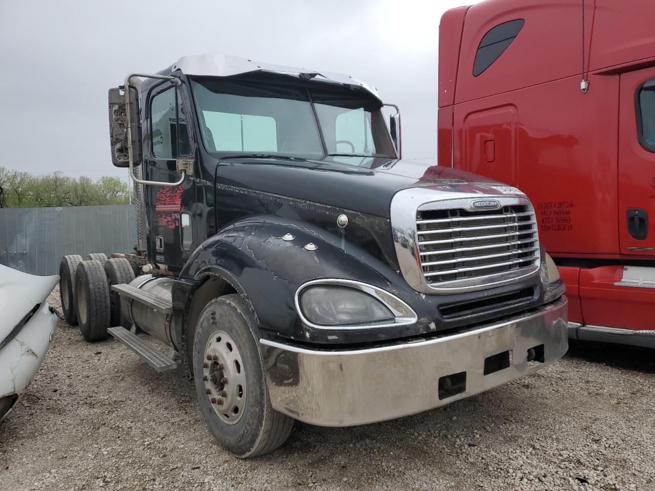 2007 Freightliner Conventional Columbia იყიდება Des Moines-ში, IA - Top/Roof