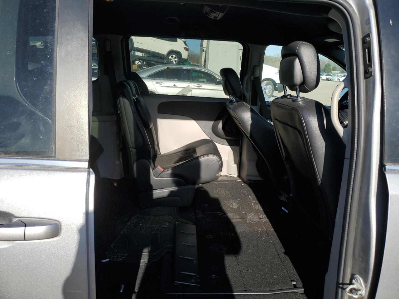 2019 Dodge Grand Caravan Sxt VIN: 2C4RDGCG7KR659781 Lot: 80560355