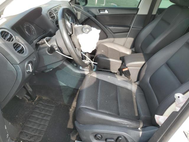  VOLKSWAGEN TIGUAN 2016 Biały
