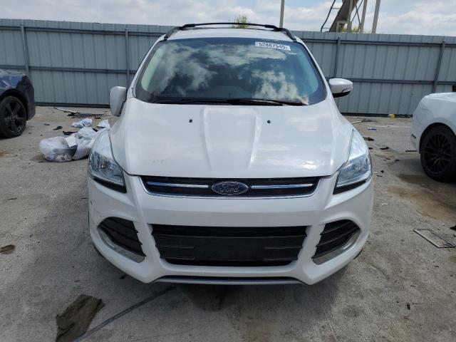 Паркетники FORD ESCAPE 2013 Белы