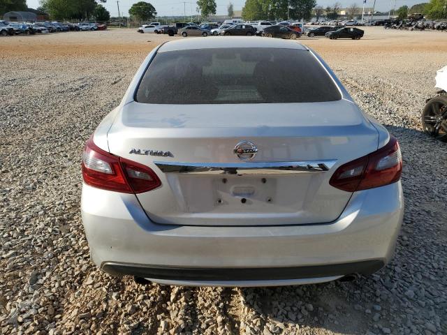  NISSAN ALTIMA 2018 Сріблястий