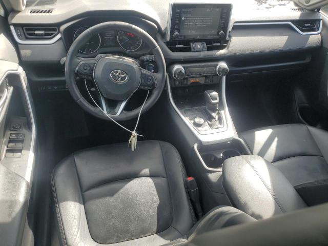  TOYOTA RAV4 2021 Biały